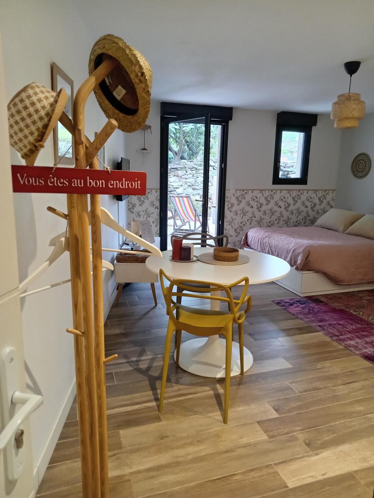 Studio En Rez De Jardin Collobrieres Ngoại thất bức ảnh